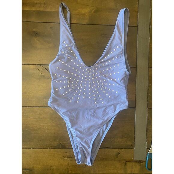 Womens Gianni Bini Purple Pearl Detail Front Cheeky One Piece‎ Size Medium - Picture 1 of 7